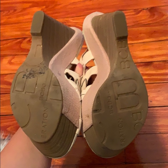 BCBG wedges - Picture 2 of 4